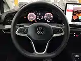 Photo 11 - Volkswagen Golf