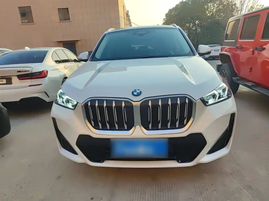 BMW X1 2023 sDrive25Li M Sport Package фото 3