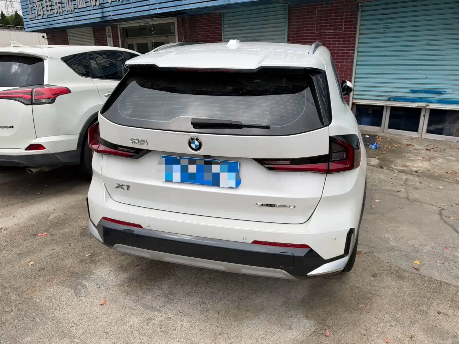 صورة 11 - BMW X1