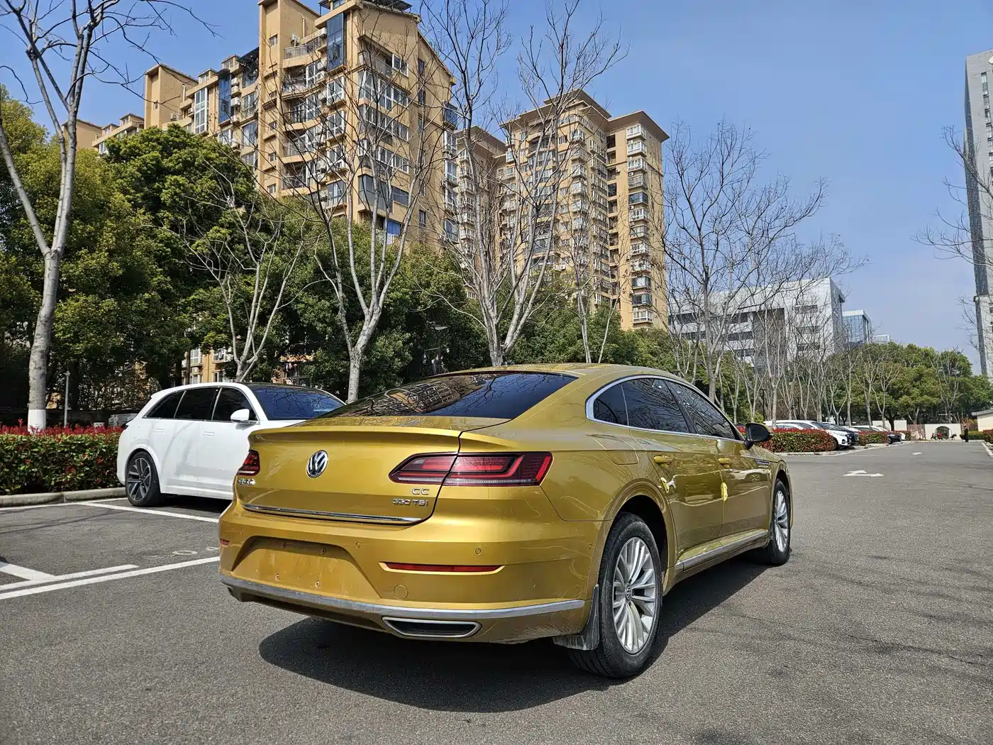 Volkswagen FAW-Volkswagen CC 2019 330TSI Charm Edition China VI фото 6