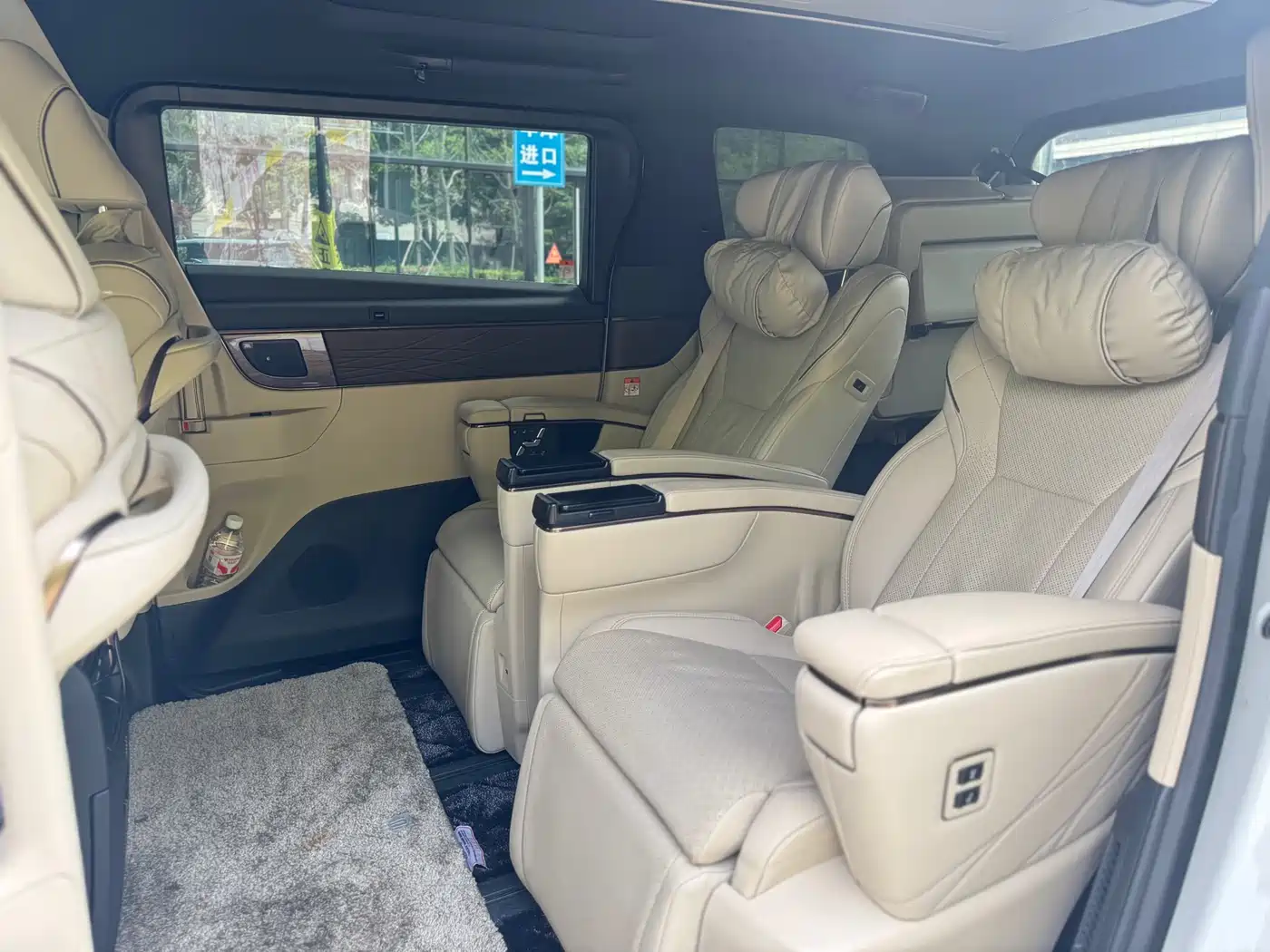 Toyota Vellfire 2024 Crown Hybrid 2.5L Premium Edition фото 5