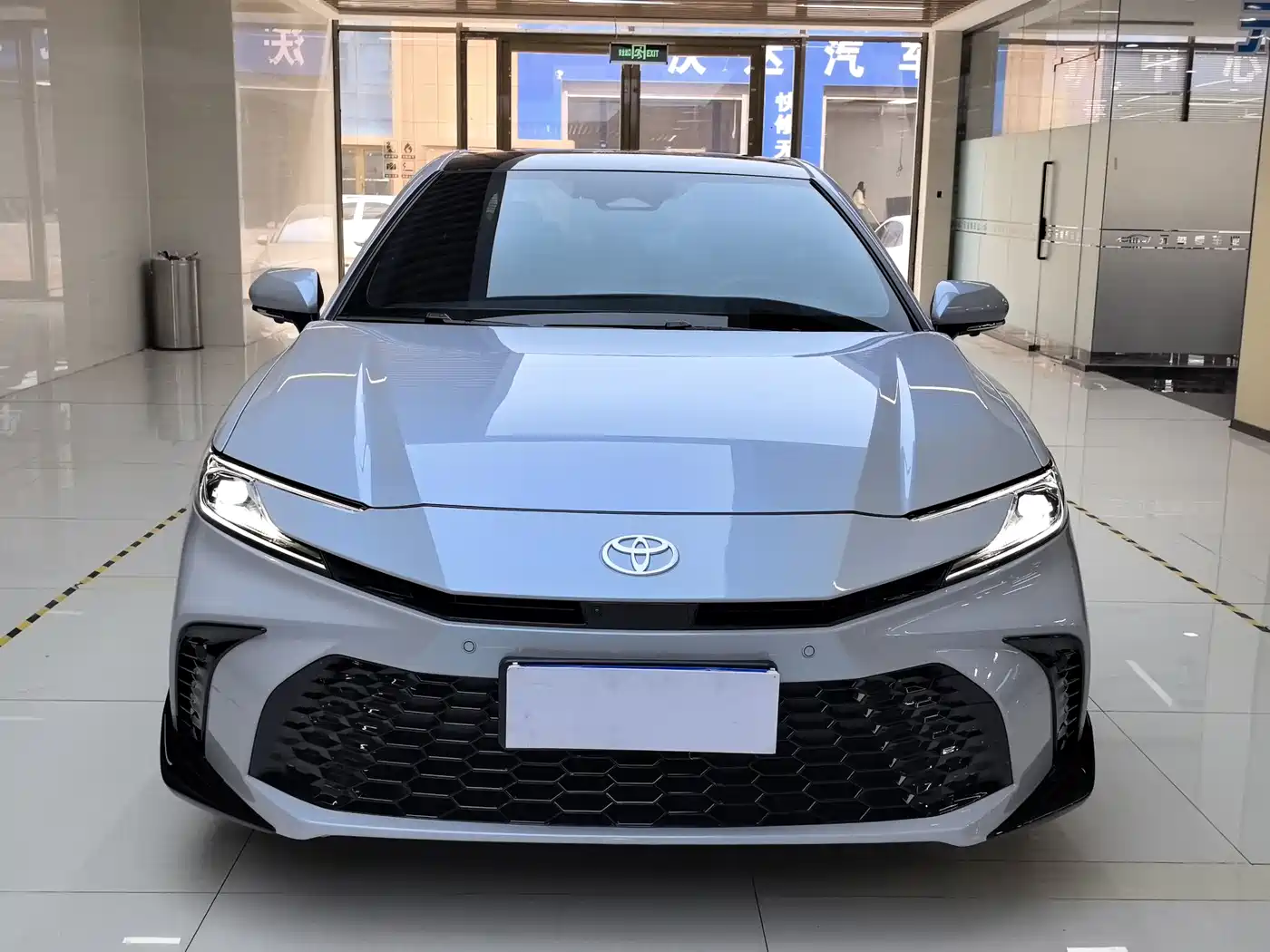 Toyota Camry 2024 Model Dual Hybrid 2.0HS Sport Edition фото 2