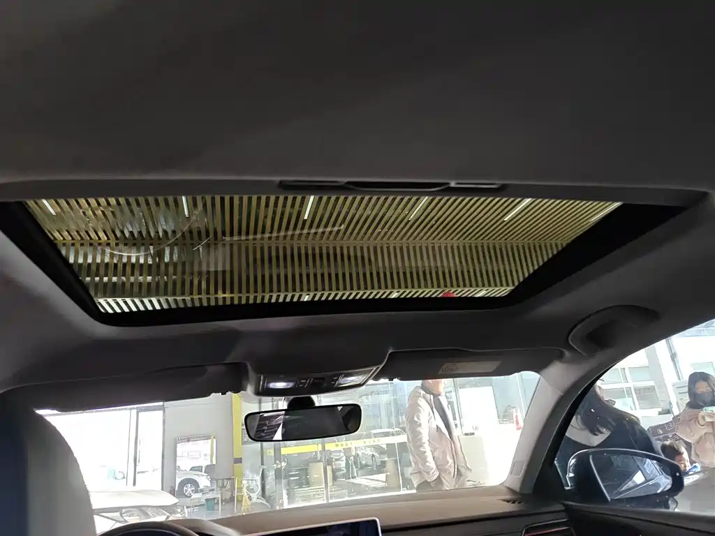 Volkswagen Lavida 2023 280TSI DSG Starlight Comfort Edition фото 14