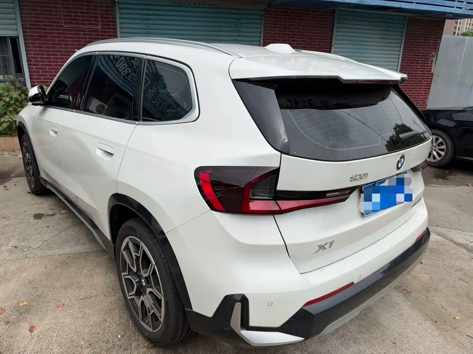 صورة 10 - BMW X1
