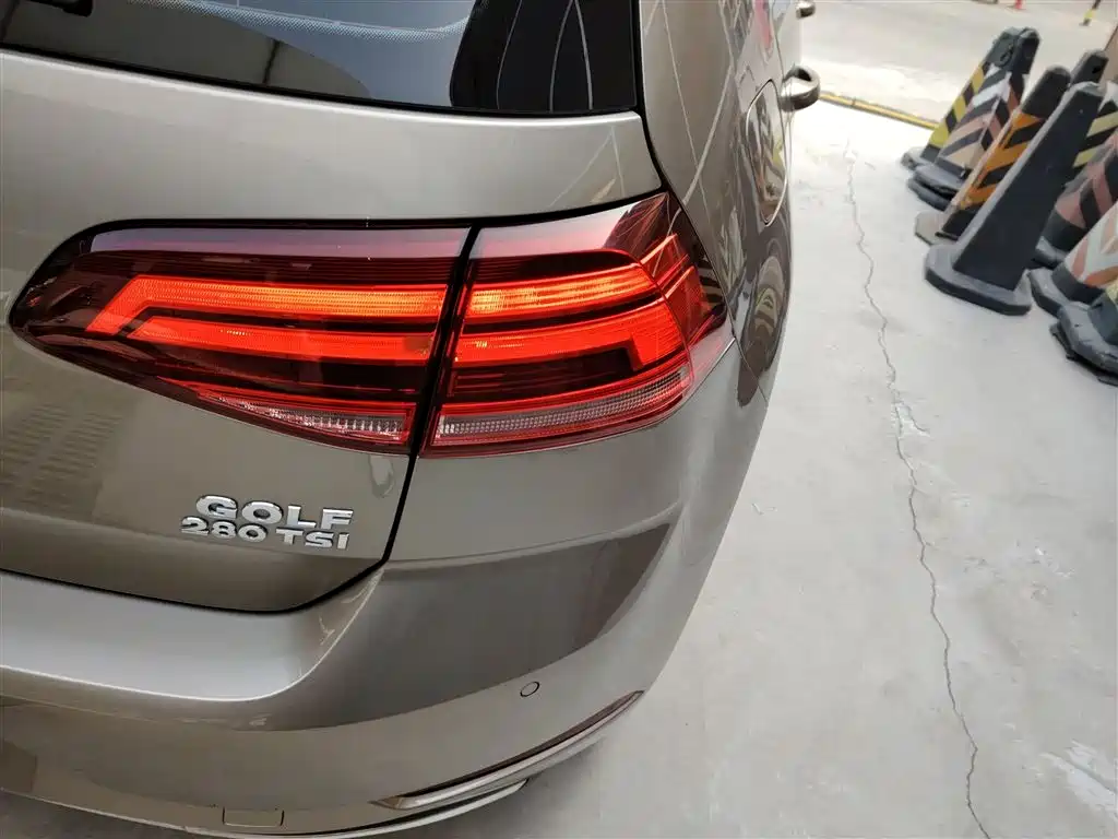 Volkswagen Golf 2019 280TSI DSG Comfort China VI фото 24