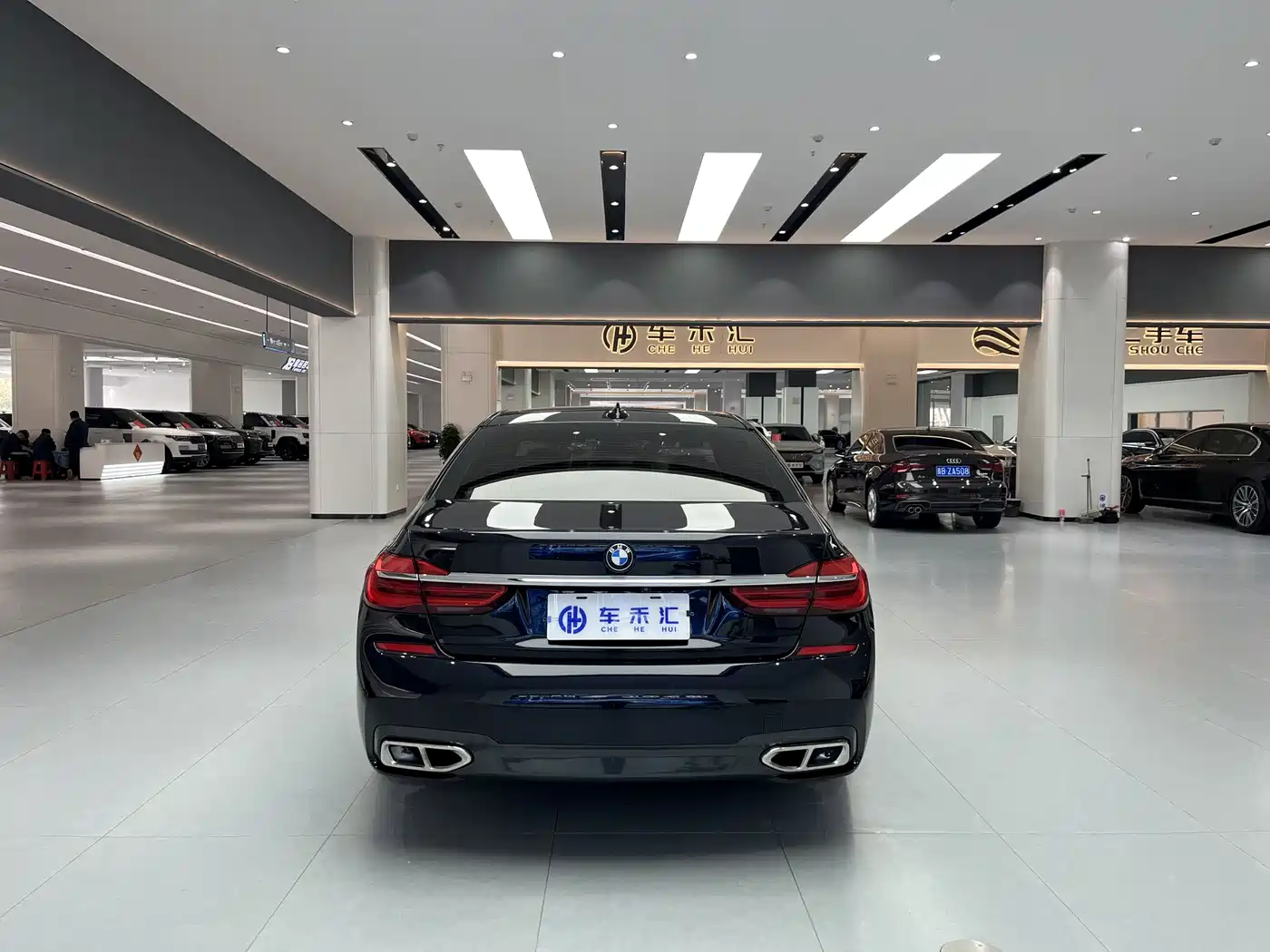 BMW 7 Series 2018 730Li Leading Type M Sport Package фото 14