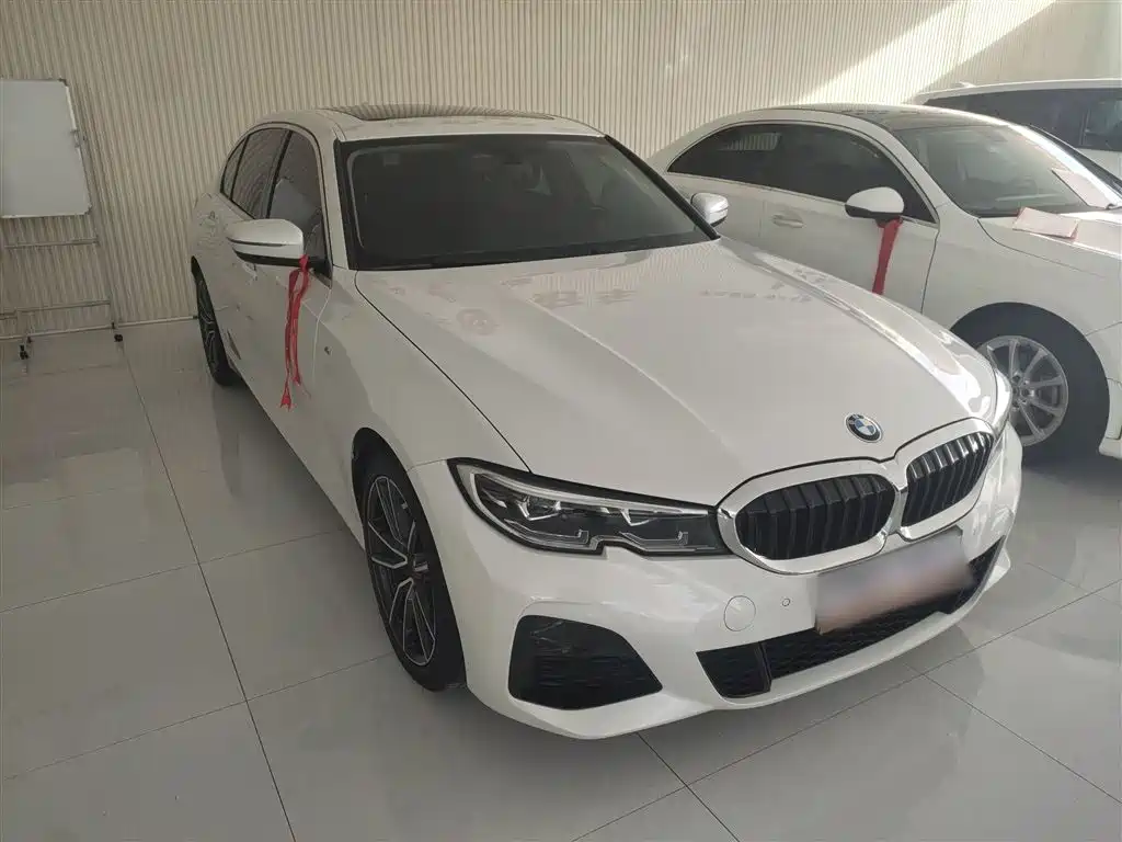 BMW 3-SERIES