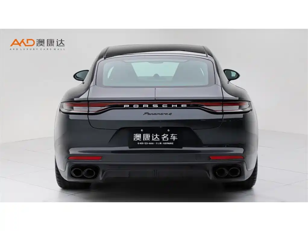 Фото 4 - Porsche Panamera