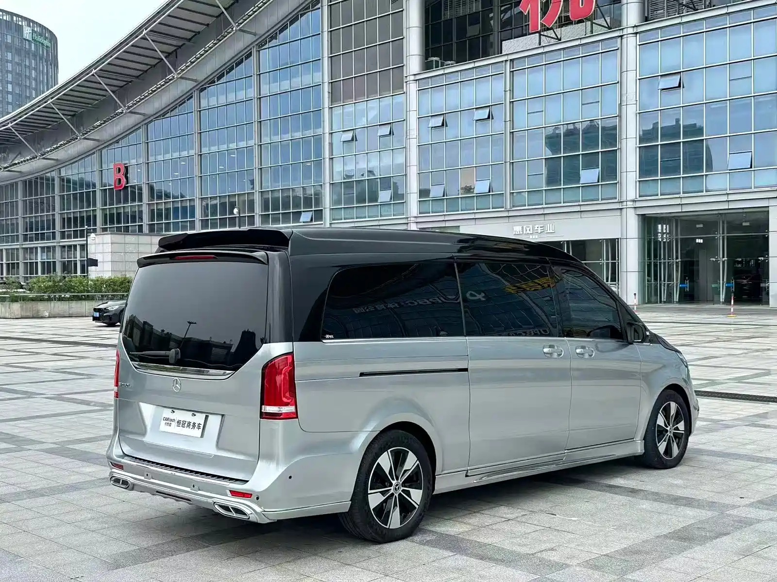 Фото 7 - Mansory V-Class