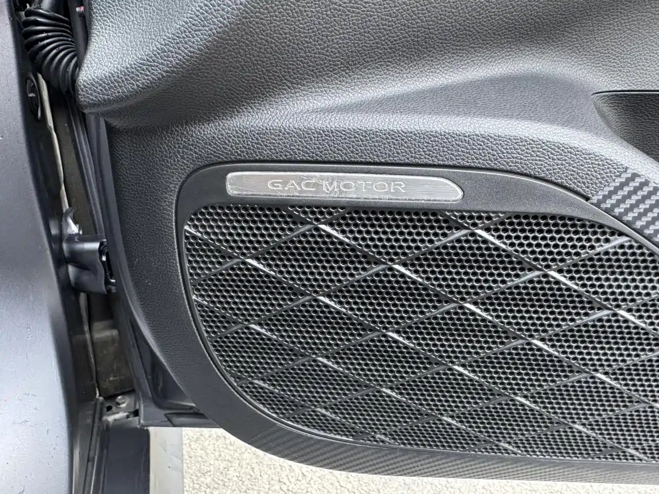 GAC Trumpchi Trumpchi Emkoo 2022 270T DCT J16 R-style Track Edition фото 13