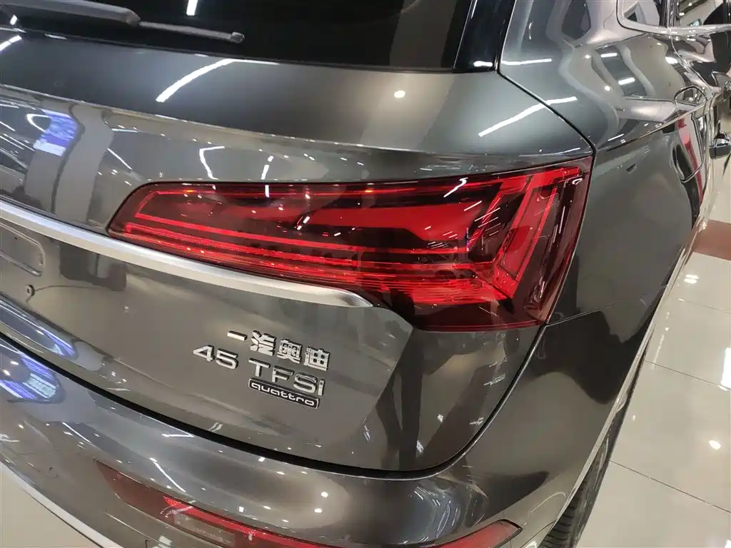Audi Q5L 2022 45T Luxury Dynamic фото 8
