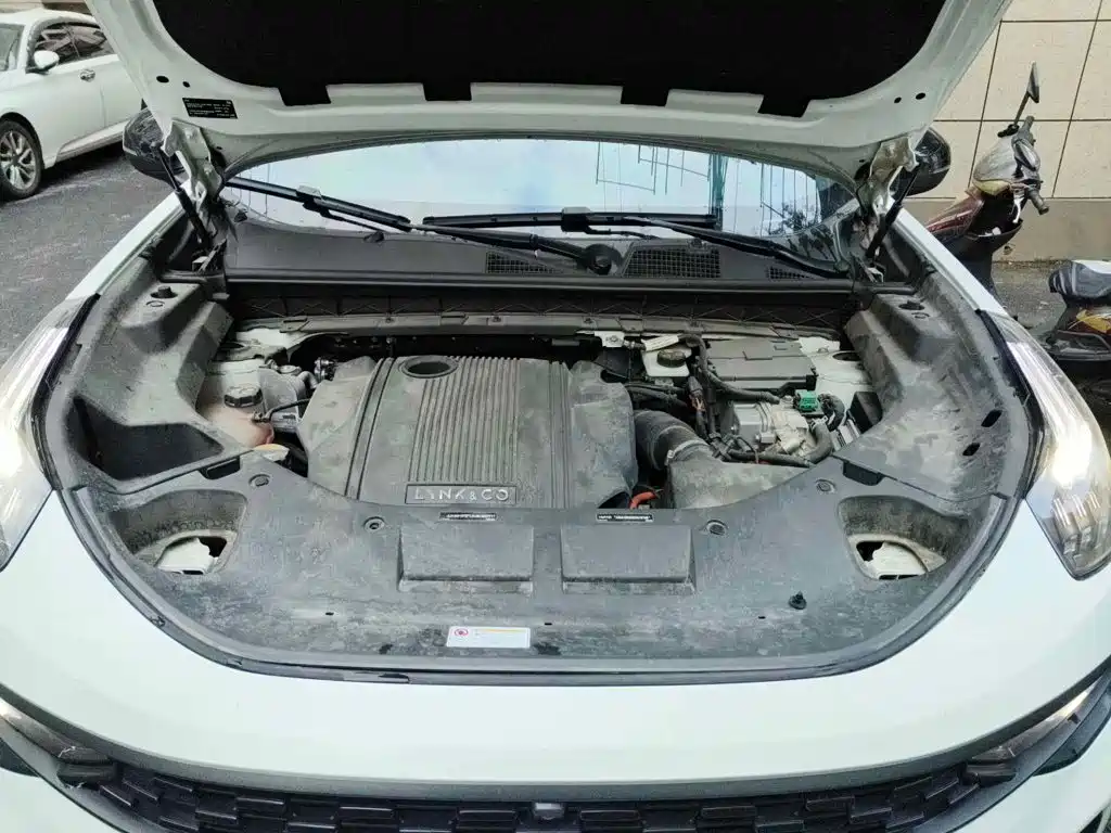 Lynk & Co 01 EM-P 2021 2021 1.5TD PHEV Halo