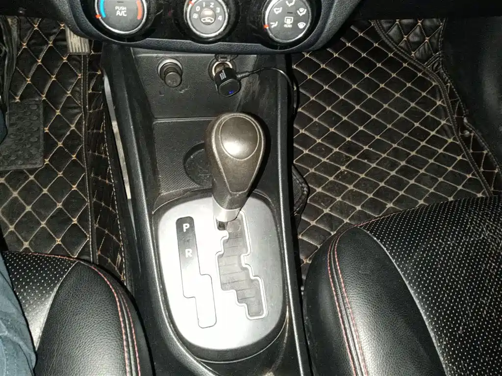 Kia K2 2015 Sedan 1.4L AT GLS фото 6