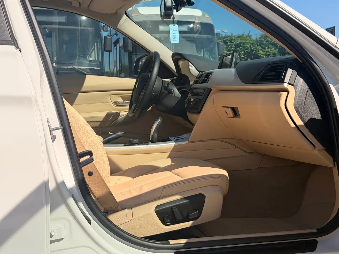 Фото 8 - BMW 3 Series
