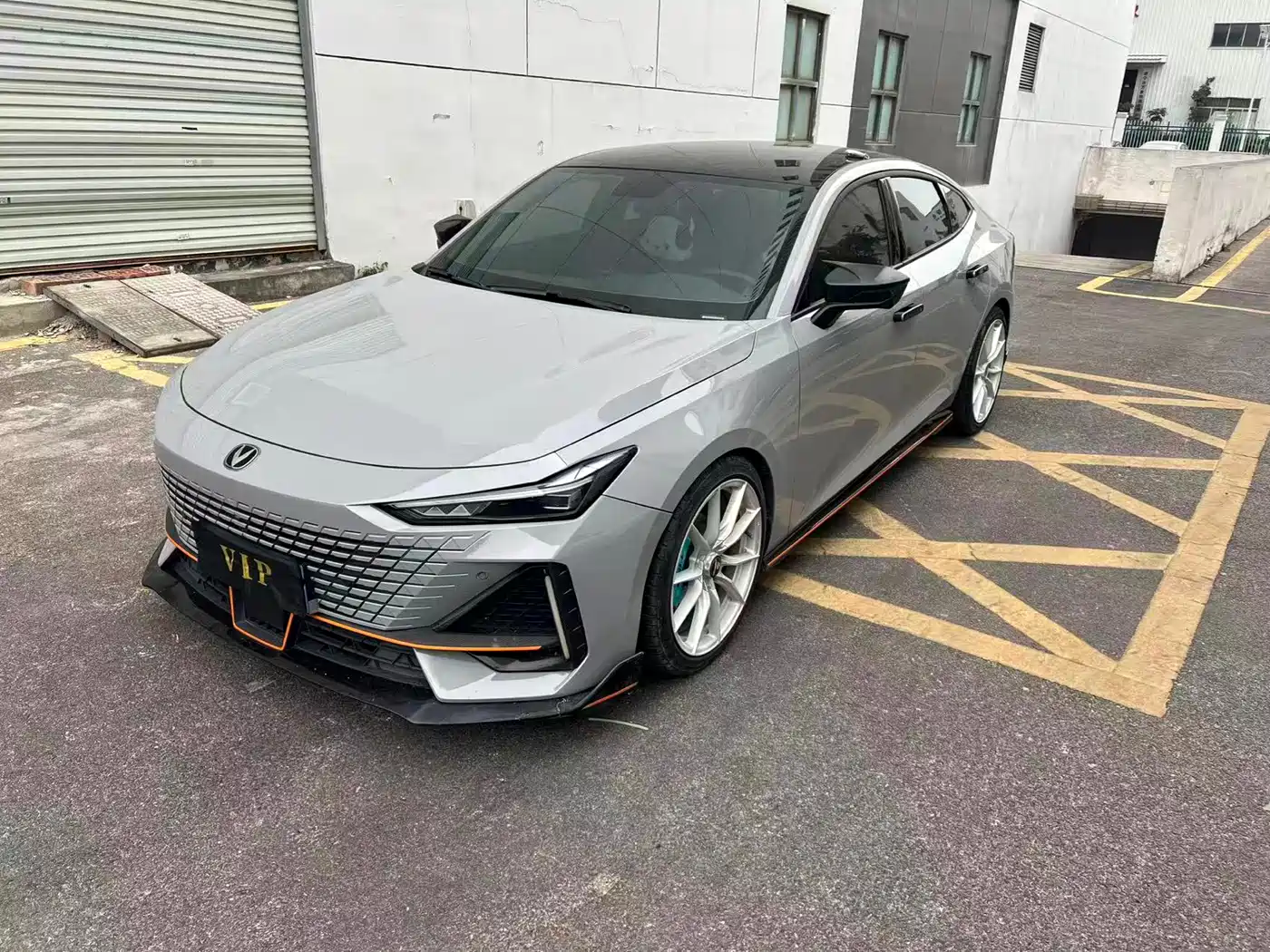 CHANGAN UNI-V