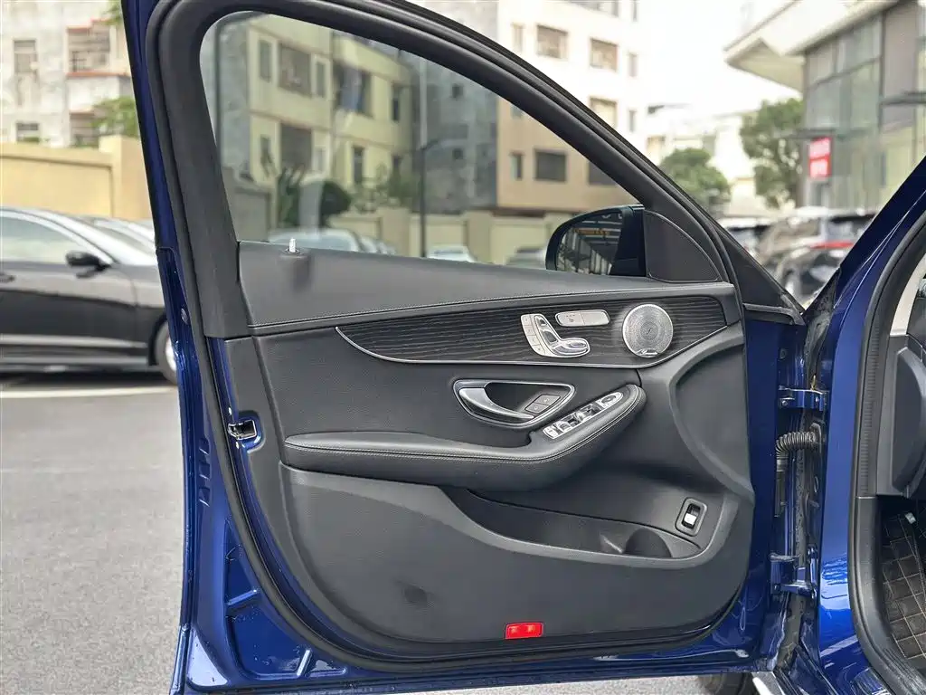 Mercedes-Benz C-Class 2021 C 260 L Sport Starry Exclusive Edition фото 10