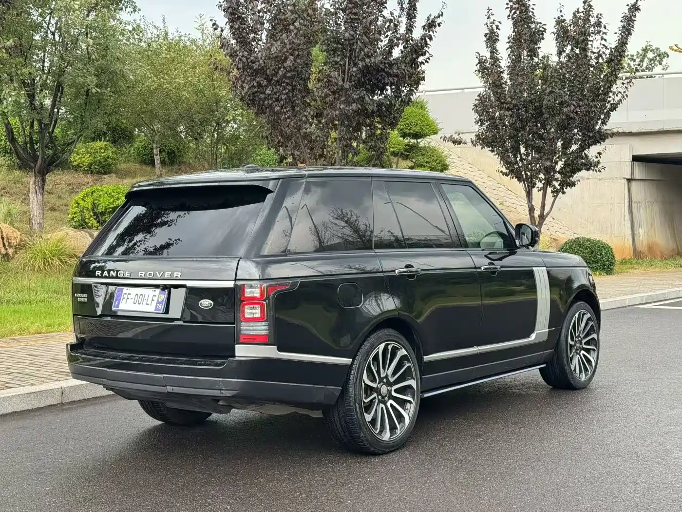 Фото 9 - Land Rover Range Rover