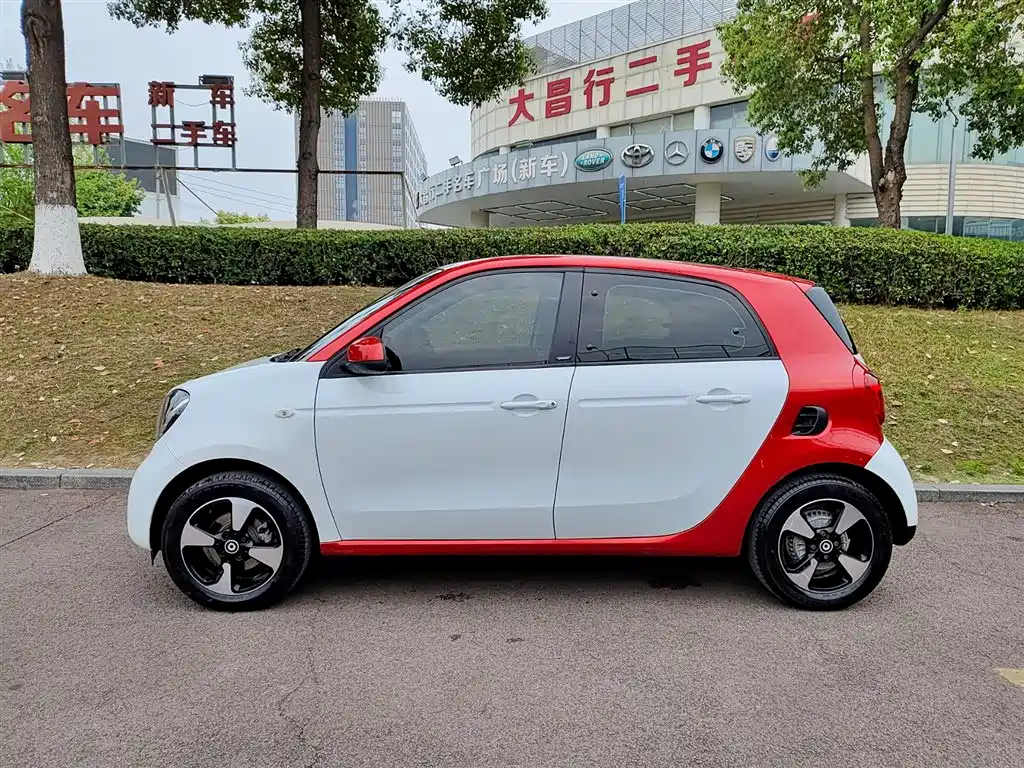 smart forfour 2019 2018 1.0L 52kW Passion Edition