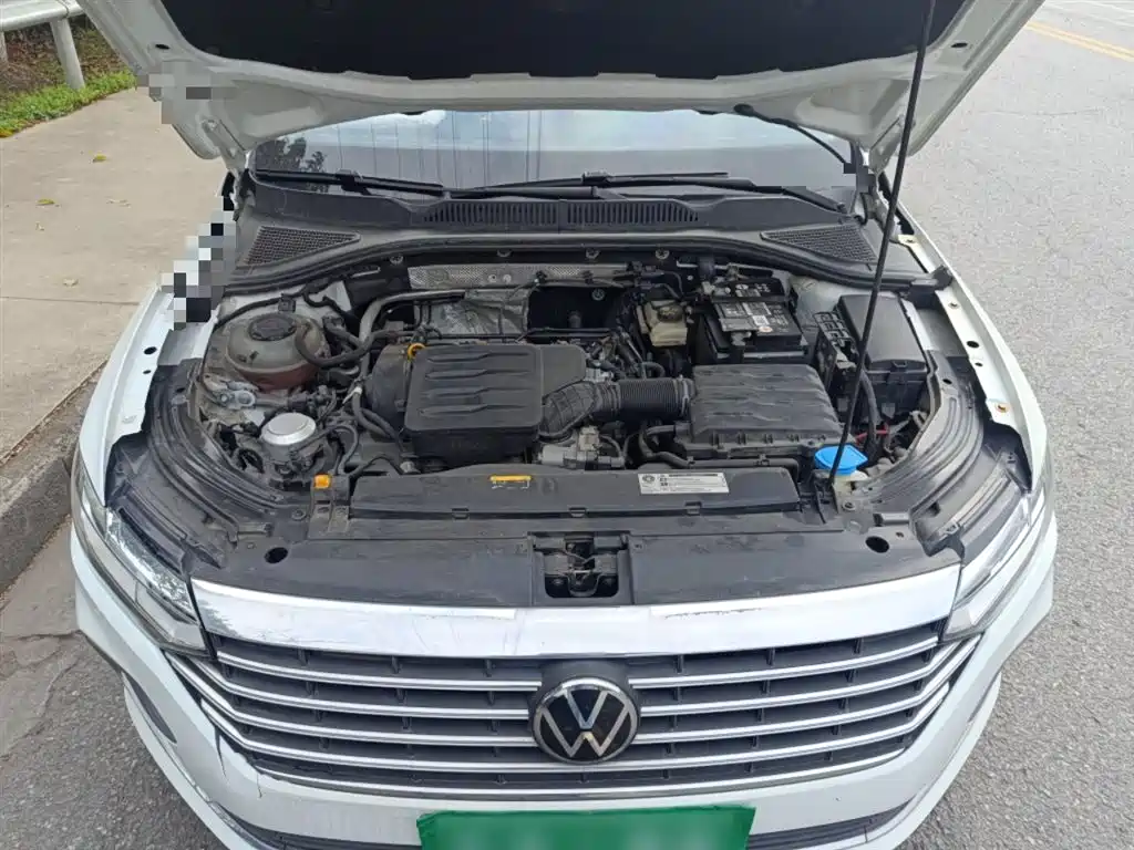 Volkswagen Lavida 2023 1.5L Auto Five Million Edition фото 11