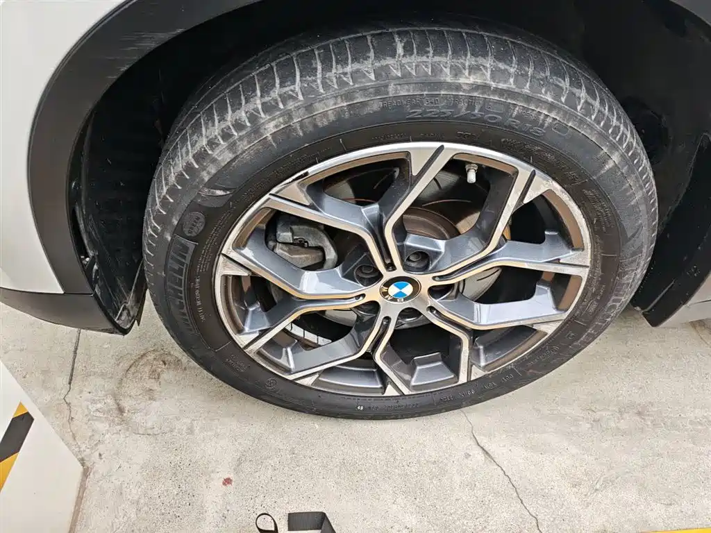 BMW X1 2021 sDrive25Li Leading фото 25