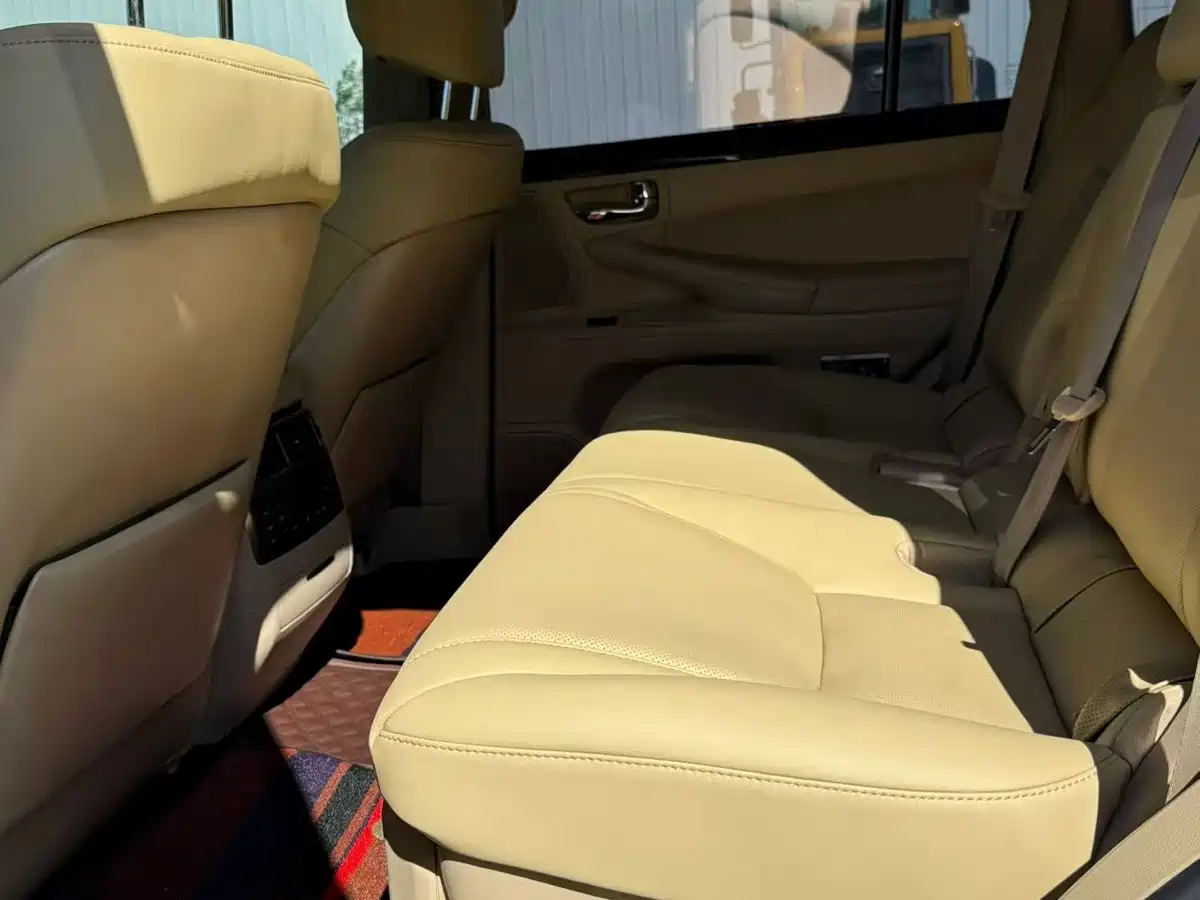Lexus LX 2010 2009 570