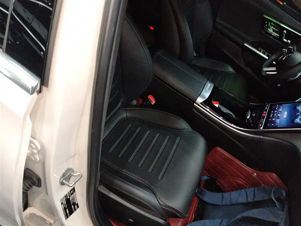 Mercedes-Benz C-Class 2022 C 200 L Sport Version фото 25