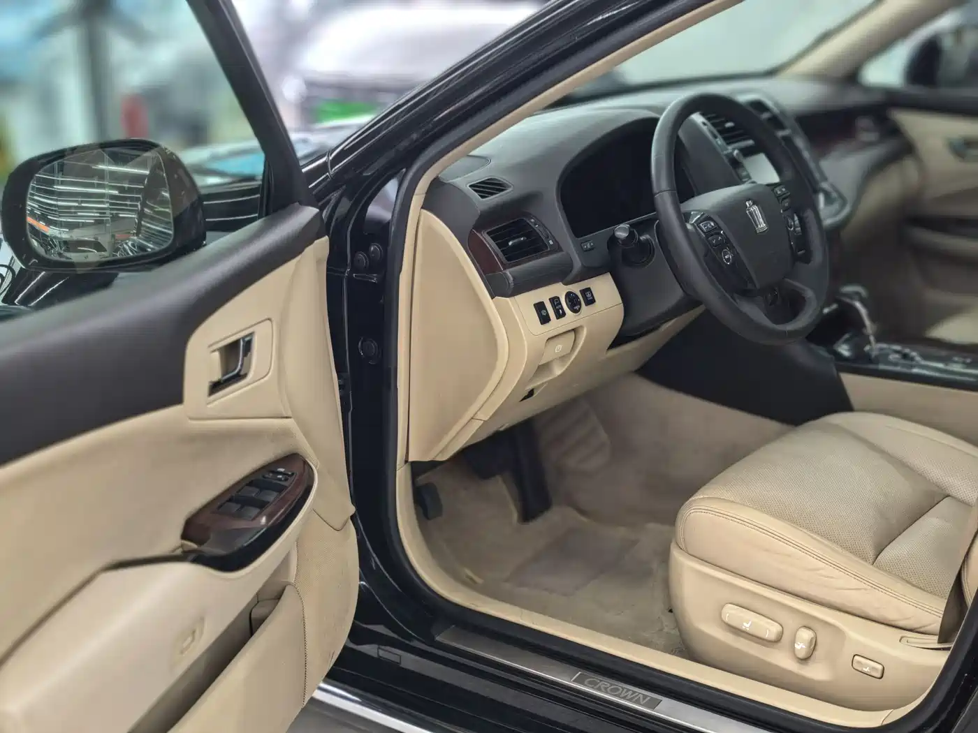 Toyota Crown 2010 2.5L Royal Leather Sunroof Navigation фото 11
