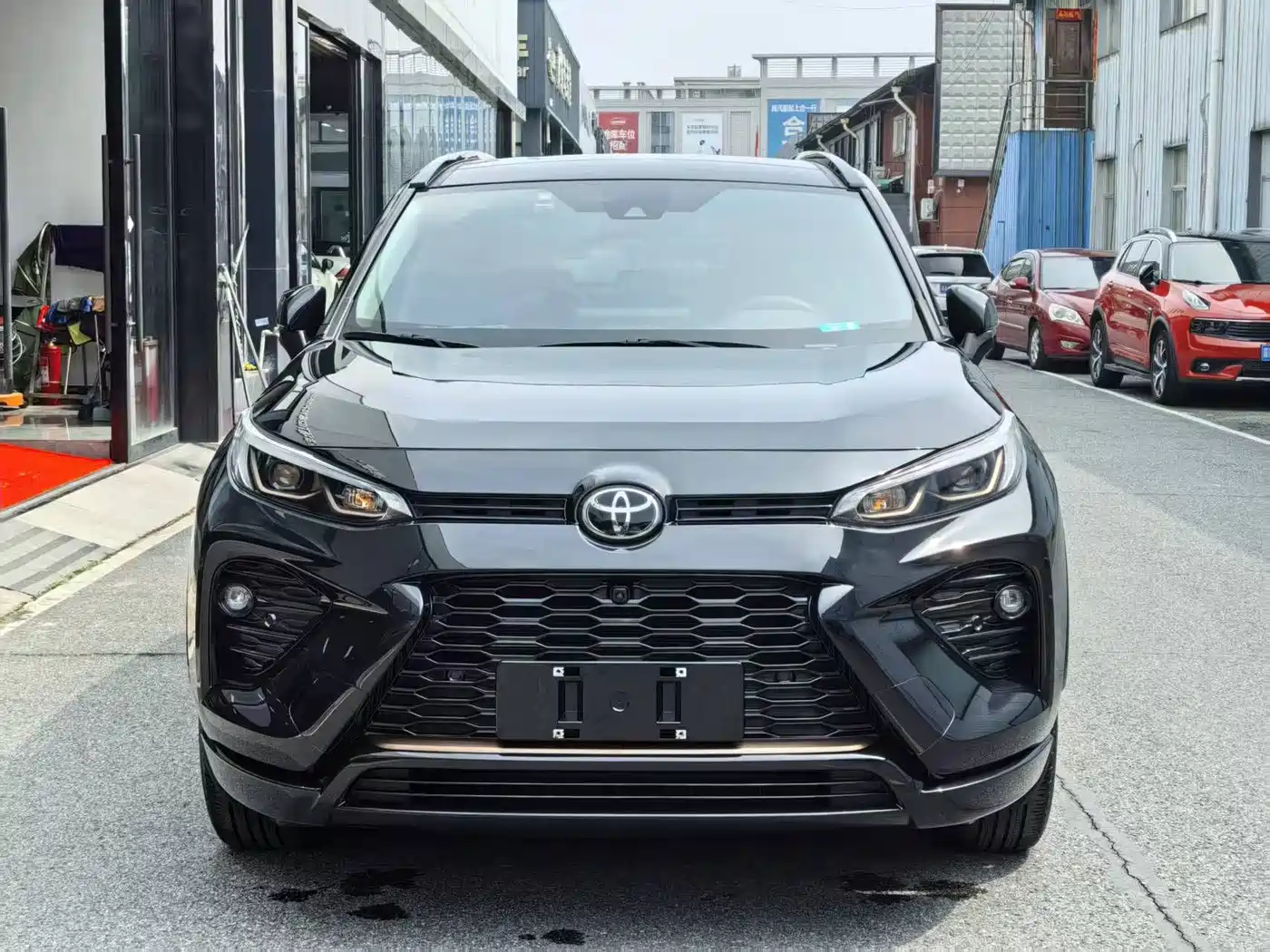 Toyota Wildlander 2024 2.0L CVT 2WD Luxury PLUS Edition фото 2