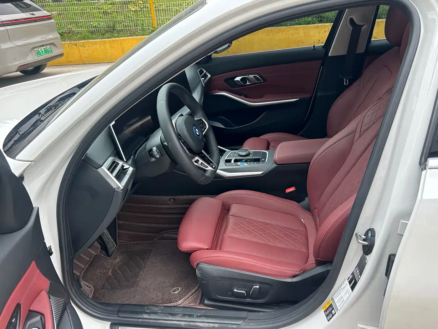 BMW i3 2025 eDrive 35 L фото 4