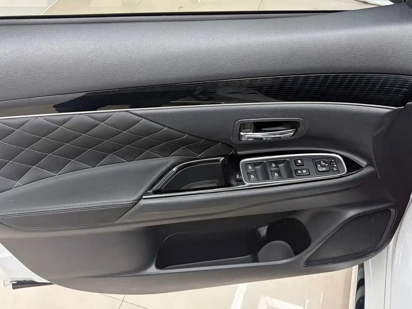 Mitsubishi Outlander 2022 2021 2.0L FWD Comfort Edition 5-seater