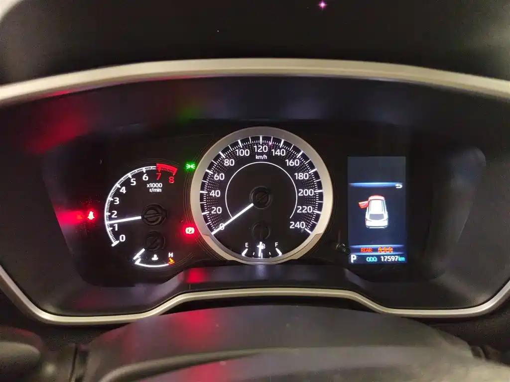 Toyota Frontlander 2022 2.0L CVT Luxury PLUS Edition фото 12