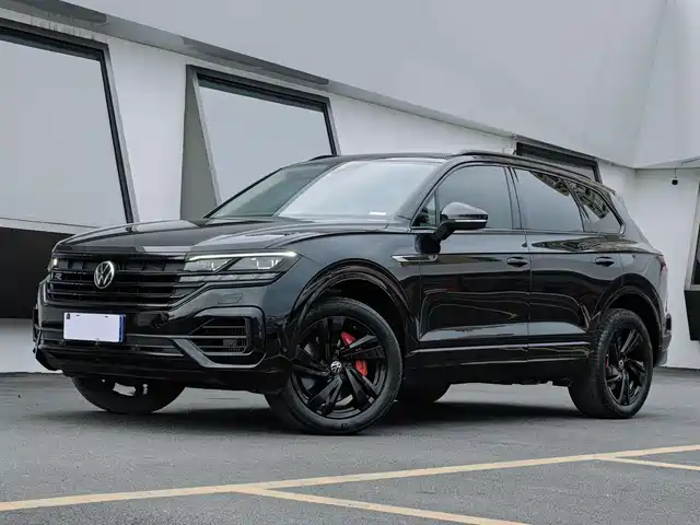  Volkswagen Touareg 2023 3.0TSI R-Line Black Sports Package