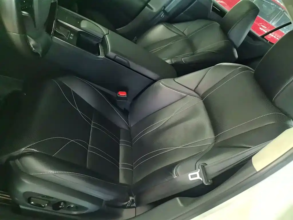 Lexus ES 2018 300h Premium Edition China V фото 8