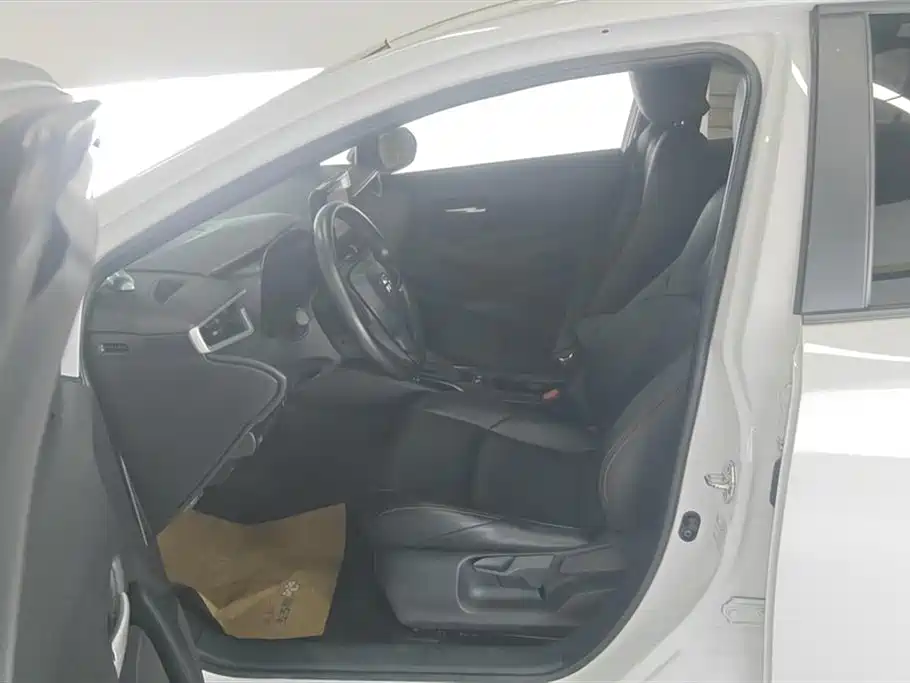 Toyota Levin 2021 185T CVT Progressive Edition фото 9