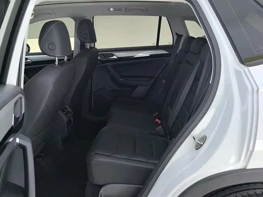 Volkswagen Tayron 2020 330TSI 2WD Luxury Smart Edition фото 11