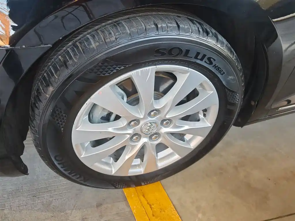 Buick LaCrosse 2013 2.4L SIDI Leading Comfort фото 20