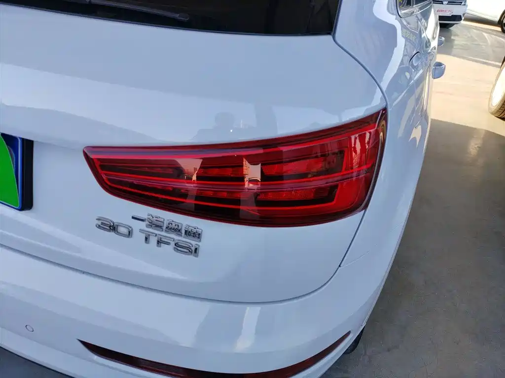 Audi Q3 2018 30th Anniversary Edition 30 TFSI Fashion фото 24