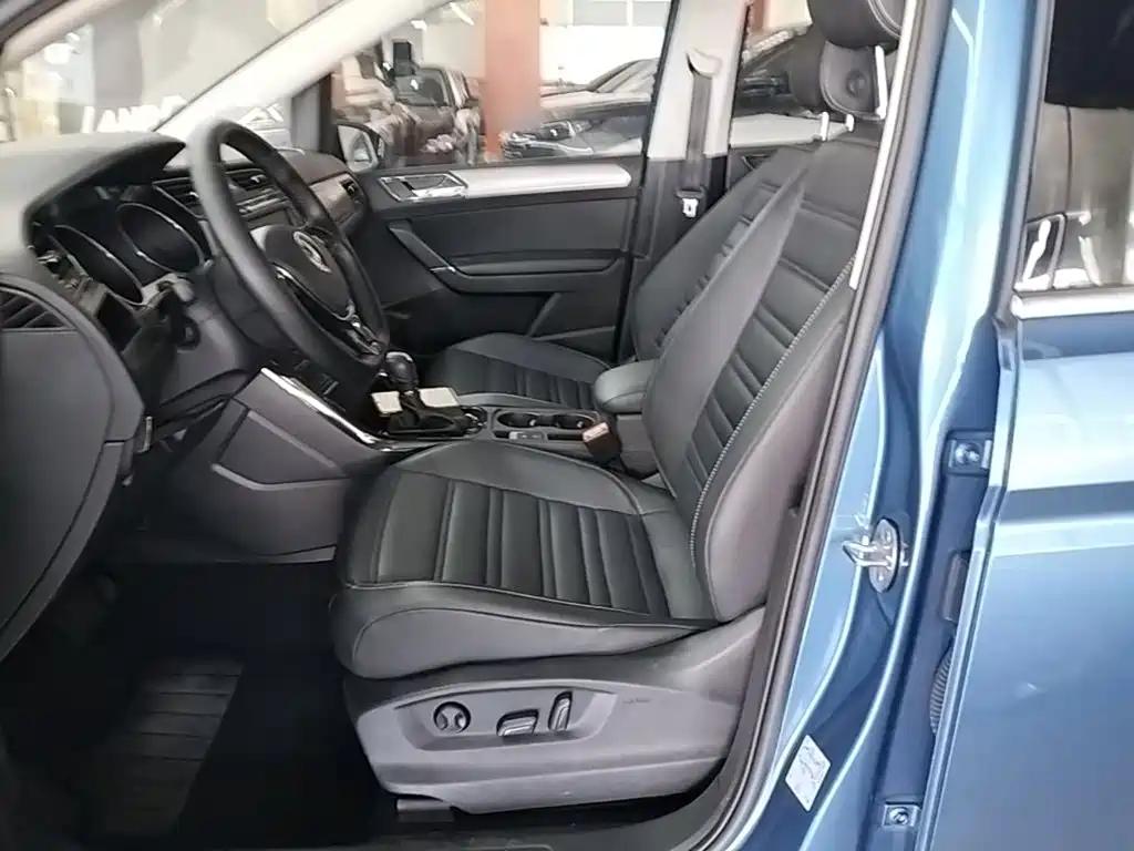 Photo 15 - Volkswagen Touran