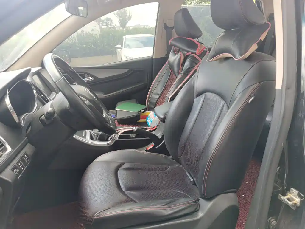 Baojun 560 2016 2015 1.8L Manual Luxury