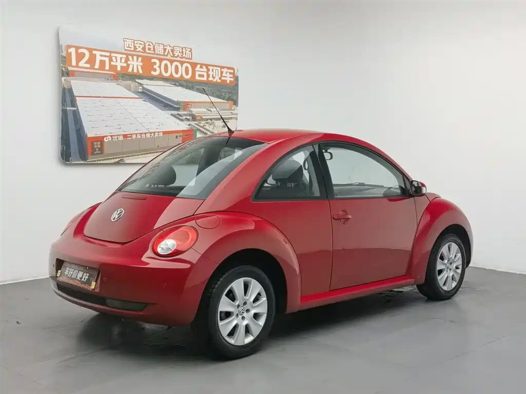 Volkswagen Beetle 2010 Model 1.6 AT фото 2