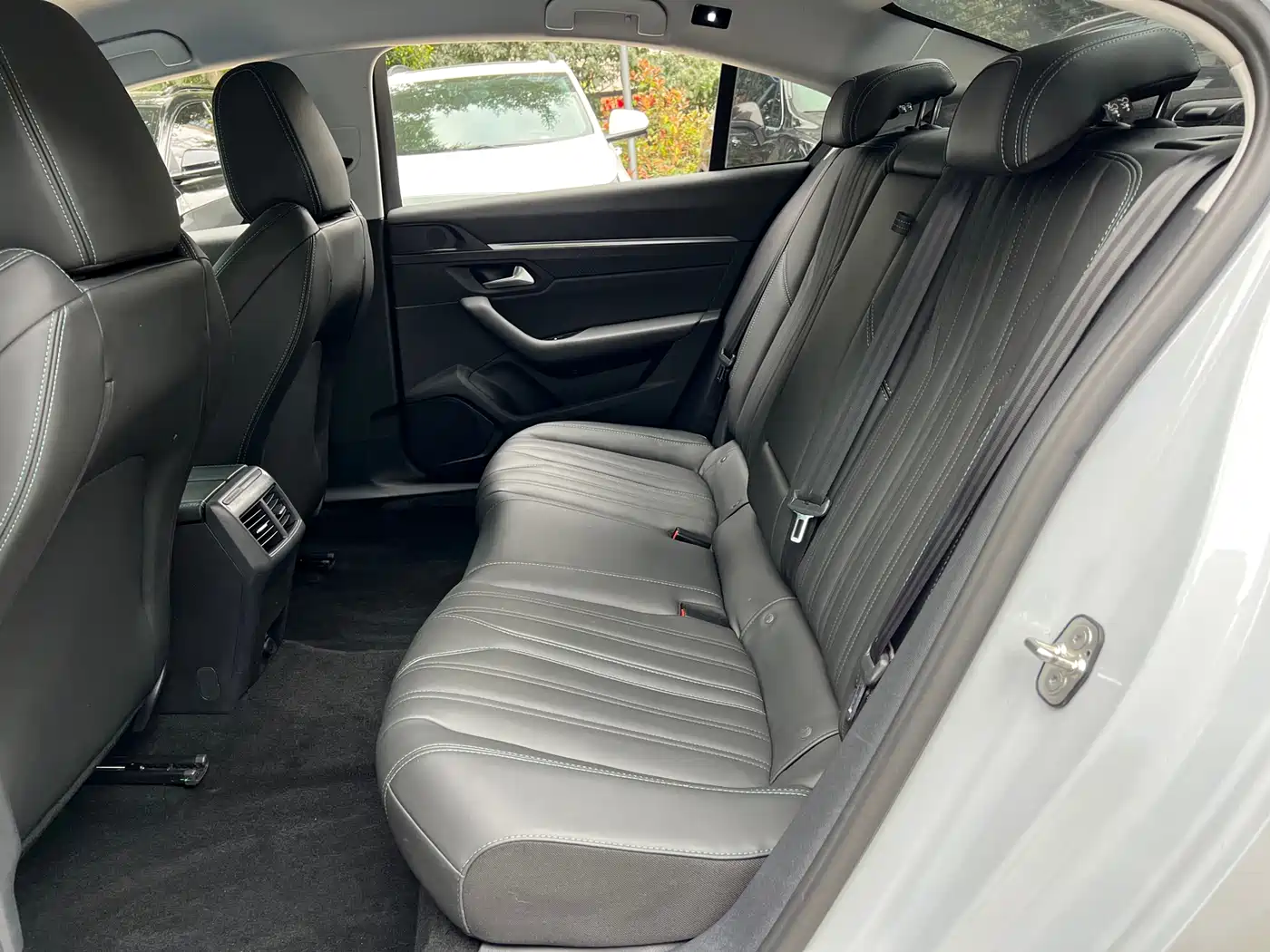 Peugeot 508 2023 508L 400THP Control Flagship фото 11