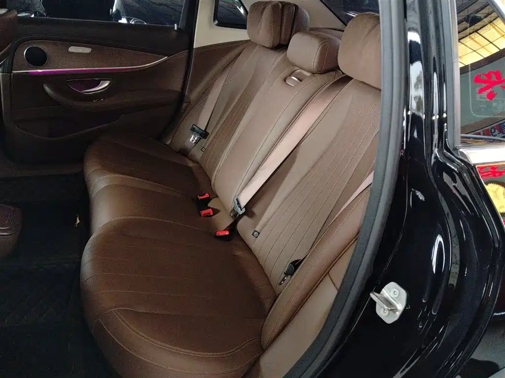 Mercedes-Benz E-Class 2022 E 300 L Fashion фото 14