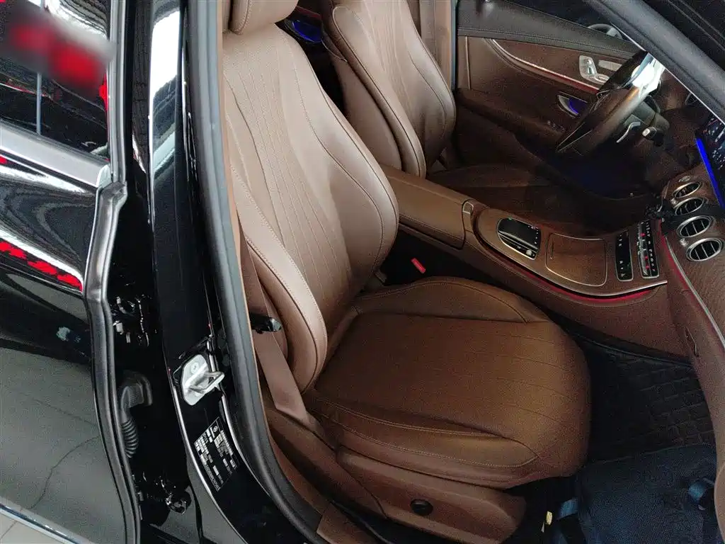 Mercedes-Benz E-Class 2022 E 300 L Fashion фото 17