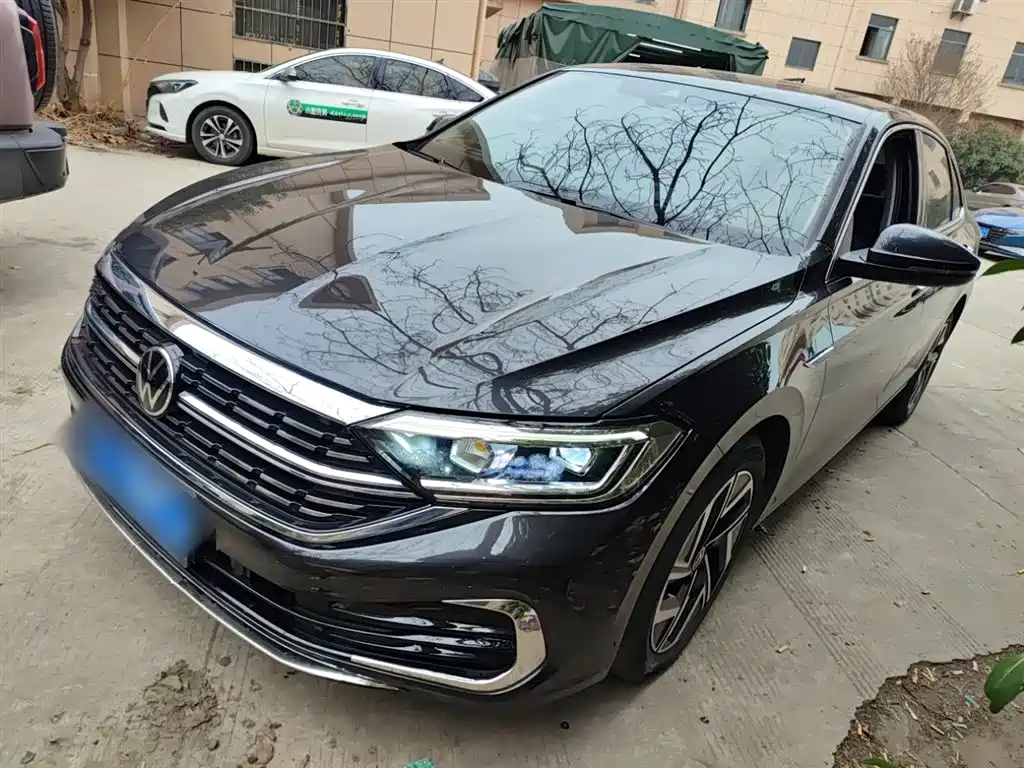 Volkswagen Sagitar 2025 300TSI DSG Surpass Edition