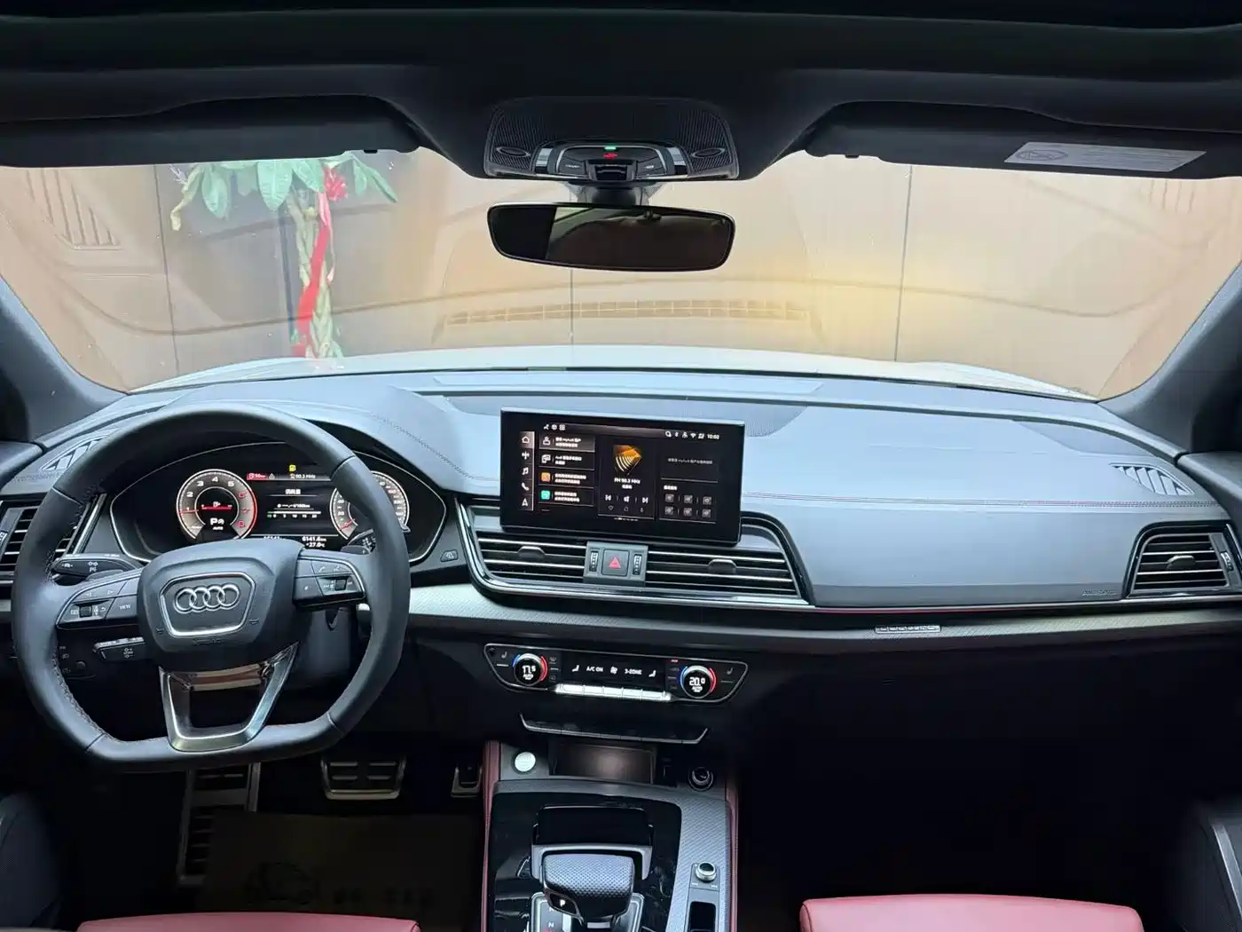 Фото 8 - Audi Q5L