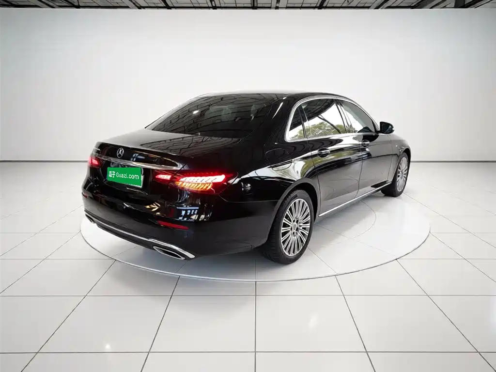 Mercedes-Benz E-Class 2022 E 300 L Fashion фото 23