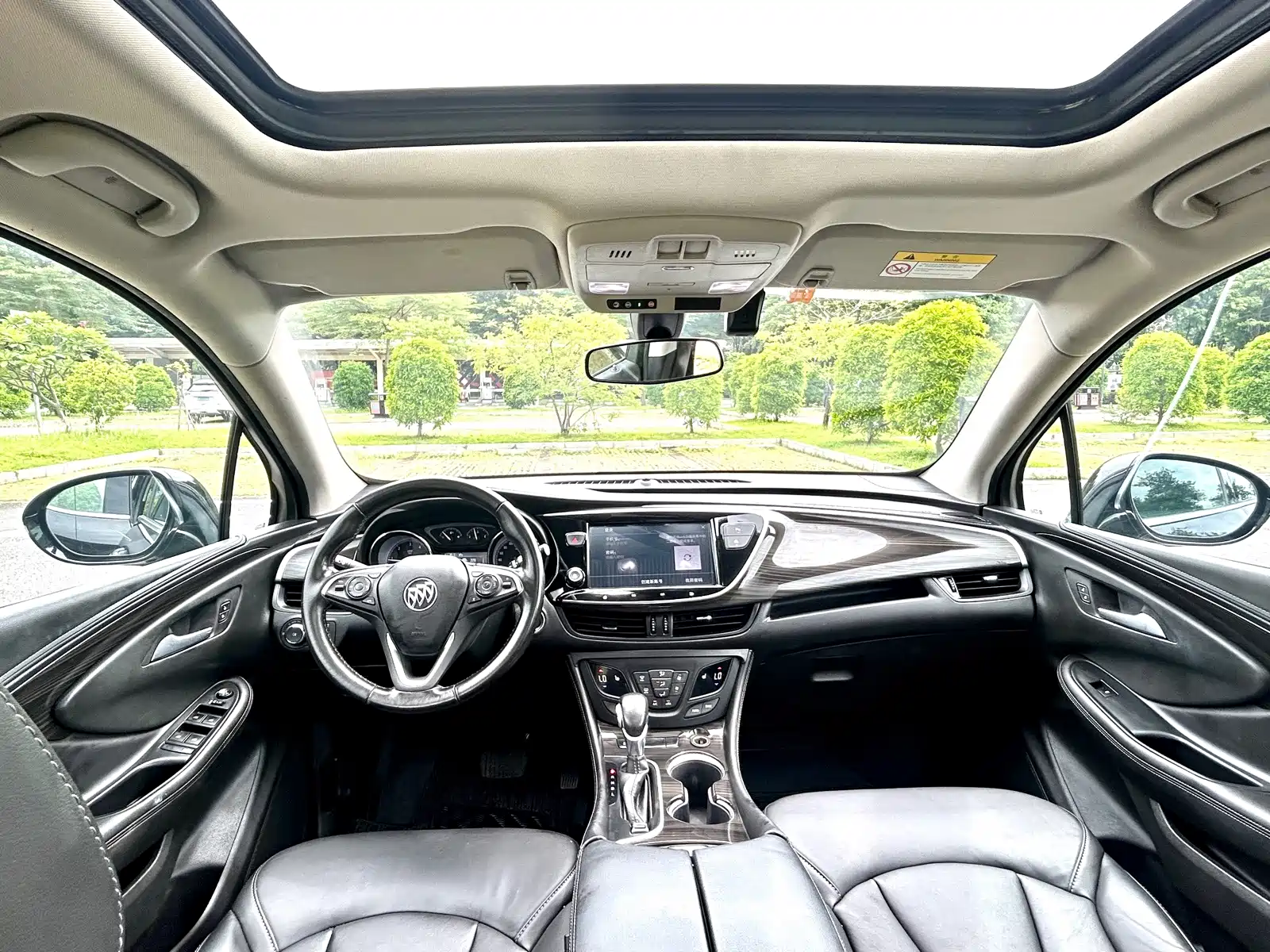 Photo 18 - Buick Envision Plus