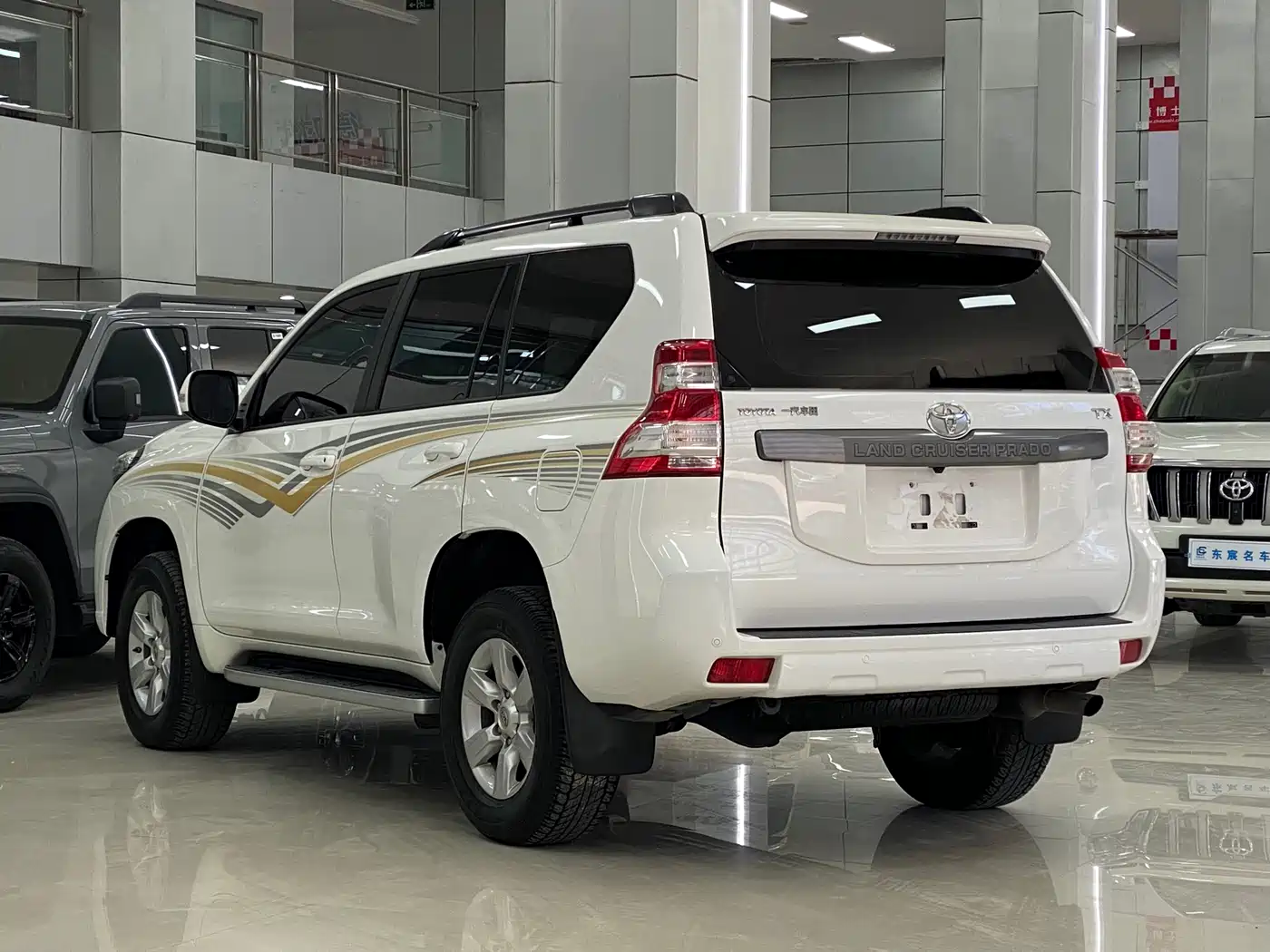 Toyota Prado 2016 3.5L Auto TX-L фото 7