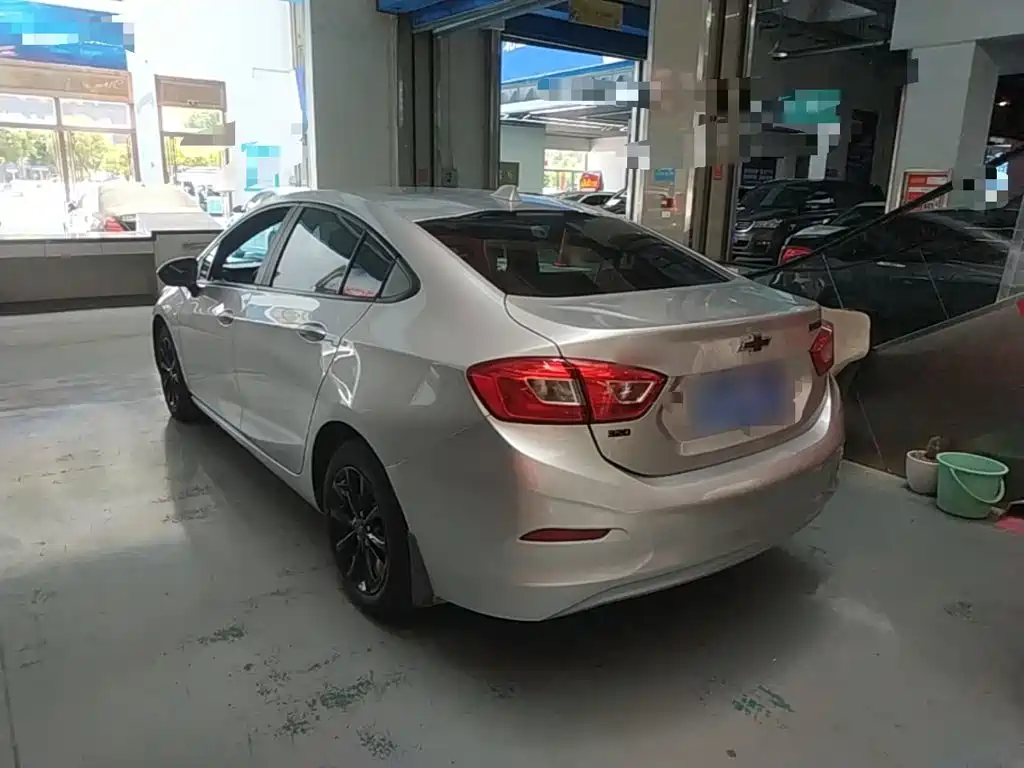 Chevrolet Cruze 2019 2018 Redline 320 Automatic Pioneer Edition