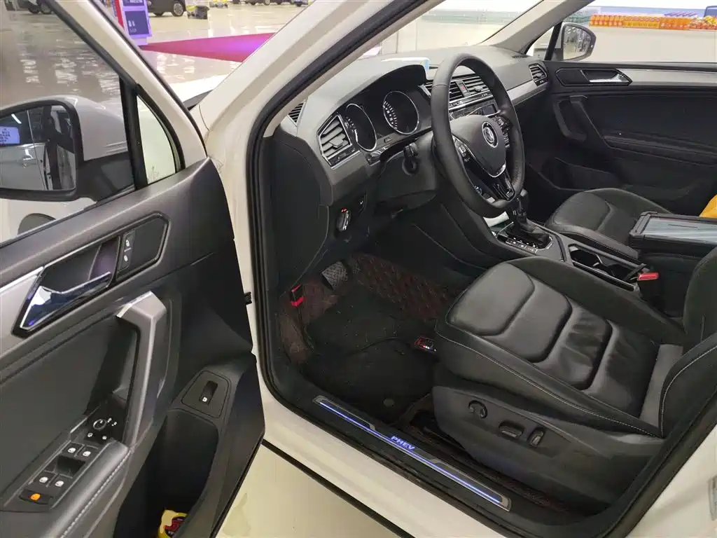 Volkswagen Tiguan L PHEV 2019 430PHEV Hybrid Luxury Edition фото 16